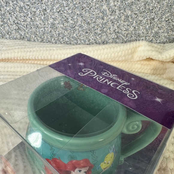 Disney Princess Ariel Ceramic Mug 2022 Rare Collectable 19oz - Picture 7 of 10